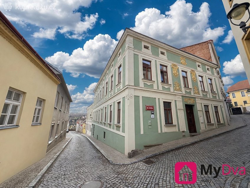 Prodej bytu 2+kk 50 m^2 Na Kopečku, Znojmo 