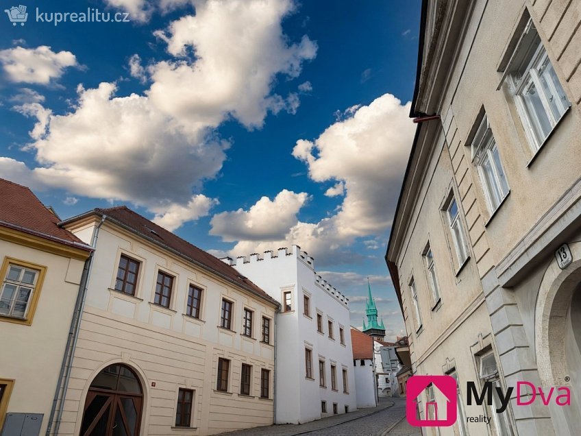 Prodej bytu 2+kk 50 m^2 Na Kopečku, Znojmo 