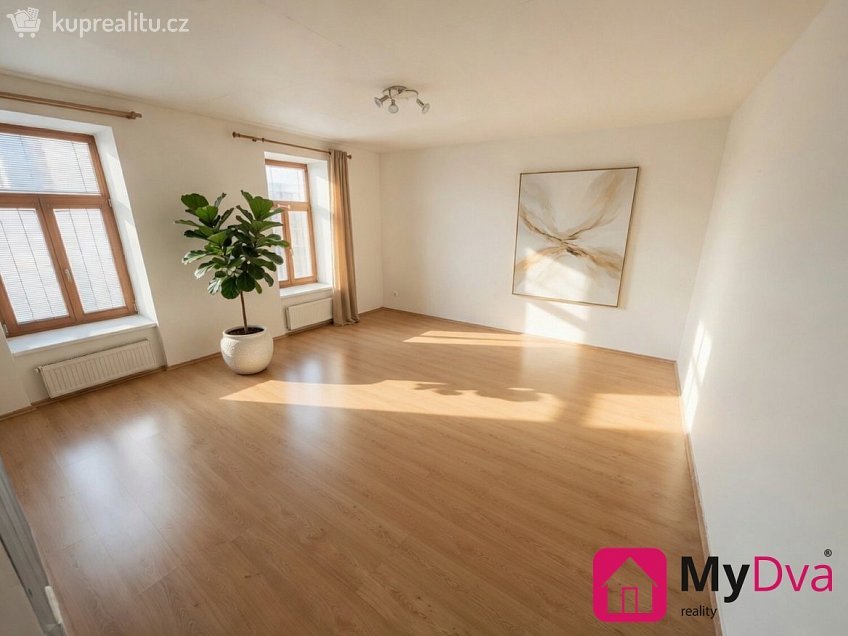 Prodej bytu 2+kk 50 m^2 Na Kopečku, Znojmo 