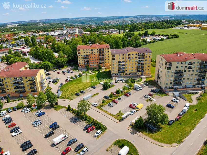Pronájem bytu 2+kk 47 m^2 V Honech, Klecany 