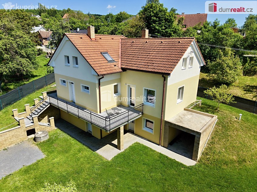 Prodej  rodinného domu 247 m^2 K Pasekám, Lukov 