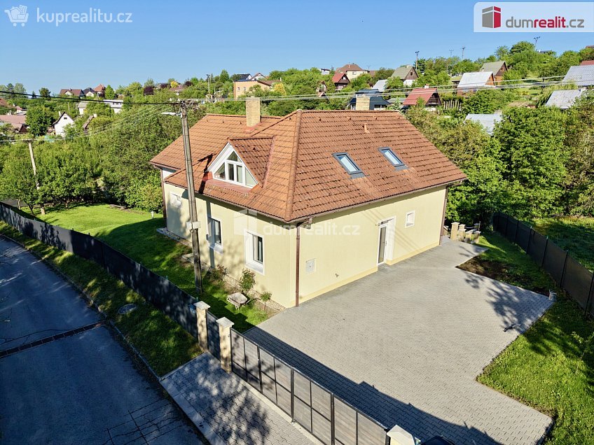 Prodej  rodinného domu 247 m^2 K Pasekám, Lukov 
