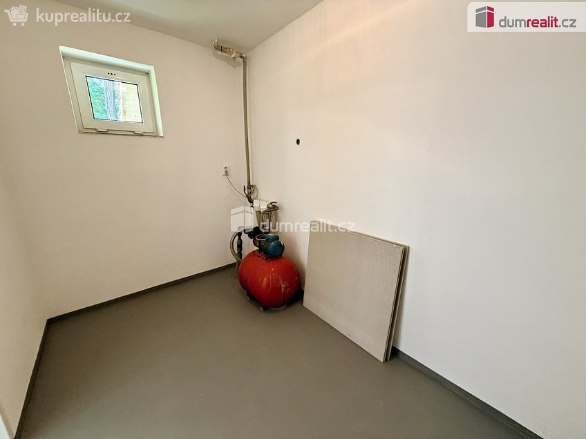 Prodej  rodinného domu 247 m^2 K Pasekám, Lukov 
