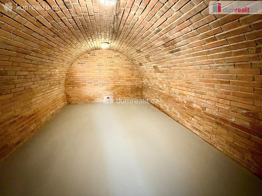 Prodej  rodinného domu 247 m^2 K Pasekám, Lukov 