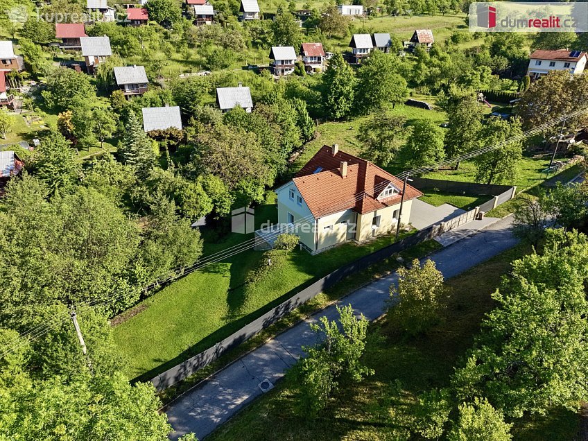 Prodej  rodinného domu 247 m^2 K Pasekám, Lukov 