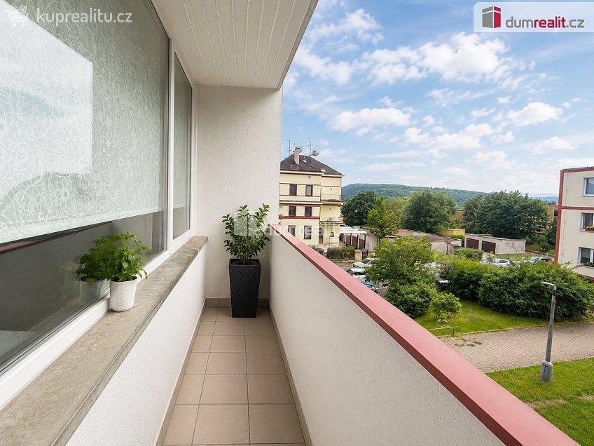 Prodej bytu 3+1 70 m^2 Hoření, Ústí nad Labem 