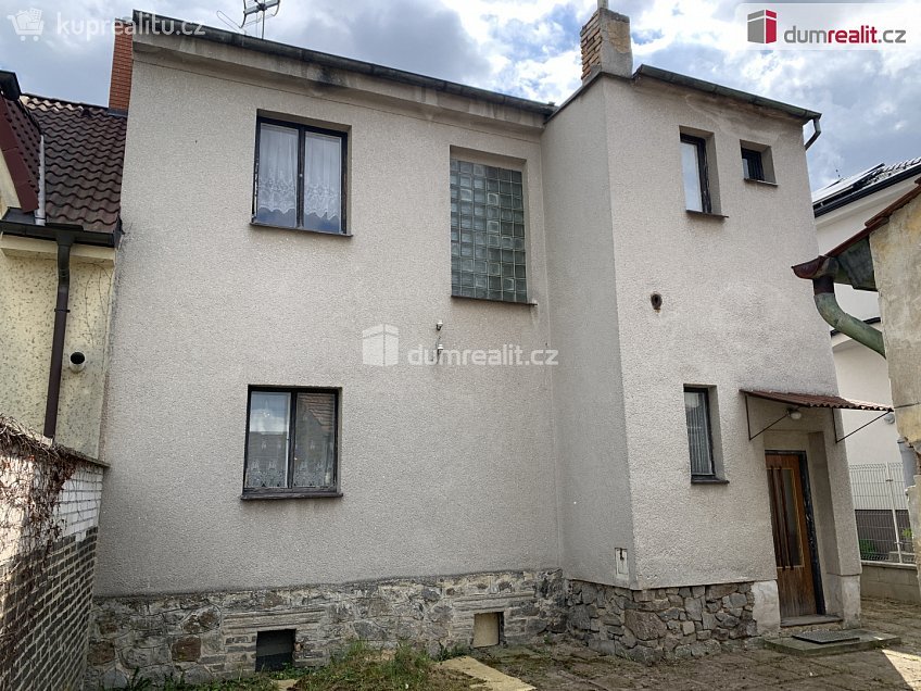 Prodej  rodinného domu 160 m^2 Zborovská, Dobříš 