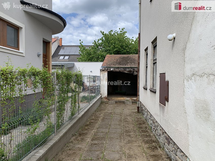 Prodej  rodinného domu 160 m^2 Zborovská, Dobříš 