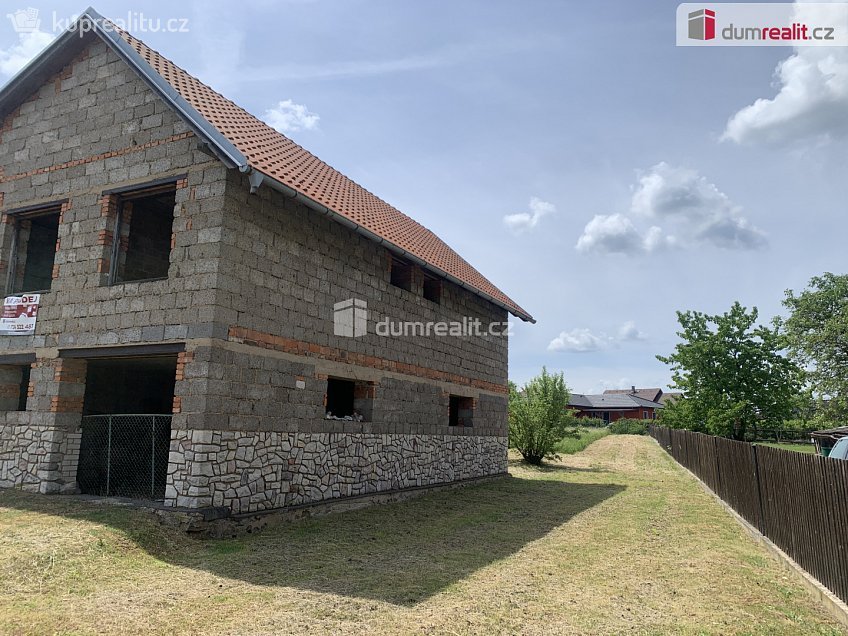 Prodej  stavebního pozemku 4212 m^2 Buková u Příbramě, Buková u Příbramě 