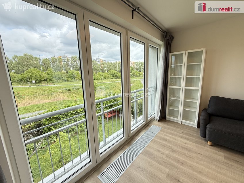 Prodej bytu 3+kk 73 m^2 Toufarova, Praha-Řeporyje 