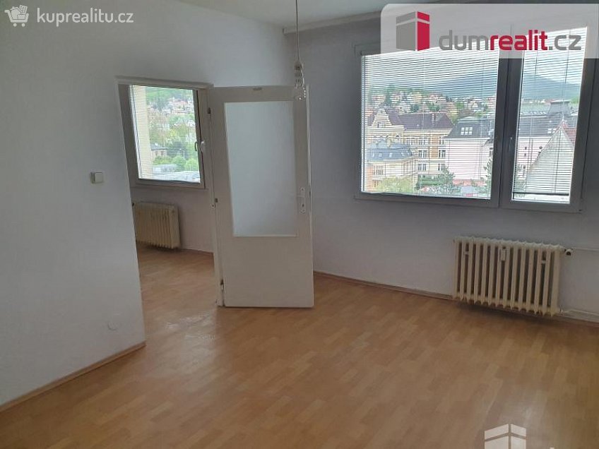 Pronájem bytu 1+1 36 m^2 Pohraniční, Děčín 