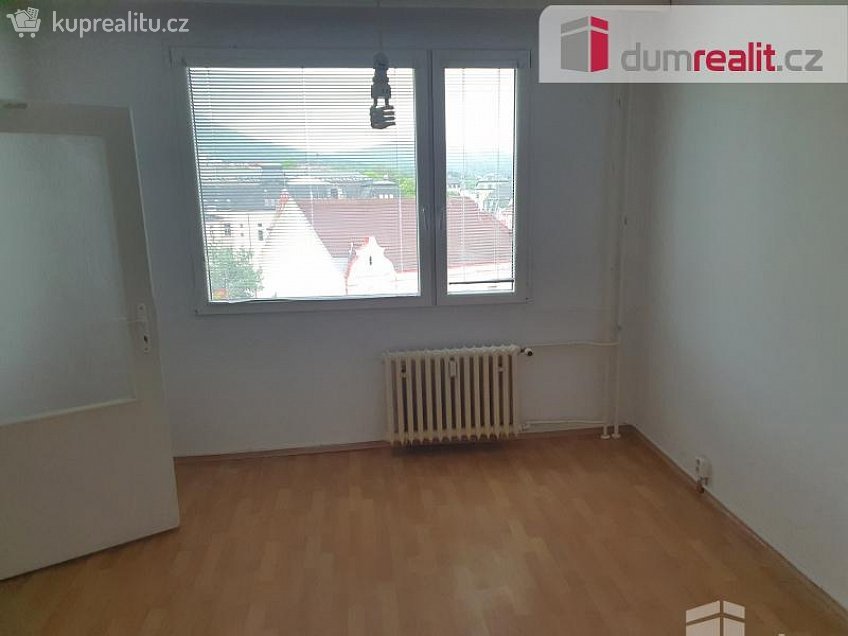 Pronájem bytu 1+1 36 m^2 Pohraniční, Děčín 