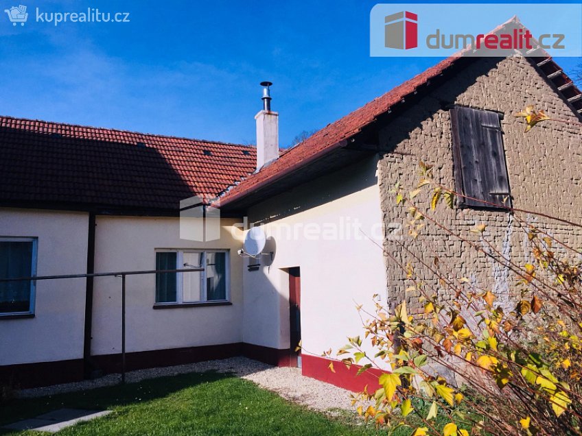Pronájem  rodinného domu 74 m^2 Hlavní, Pozlovice 