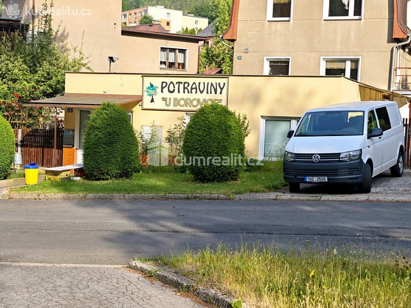 Prodej bytu 2+1 65 m^2 Na Pěšině, Děčín 