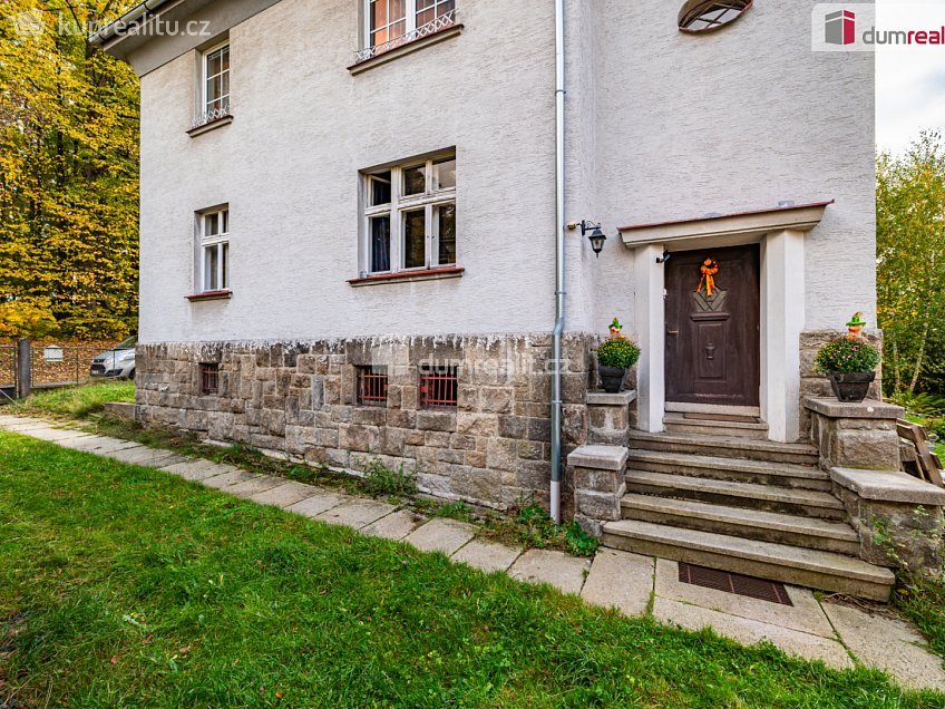 Prodej bytu 2+1 52 m^2 Zelená, Aš 