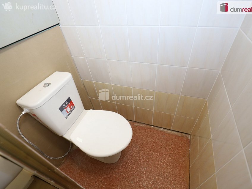 Pronájem bytu 1+1 36 m^2 Dvořákova, Cheb 