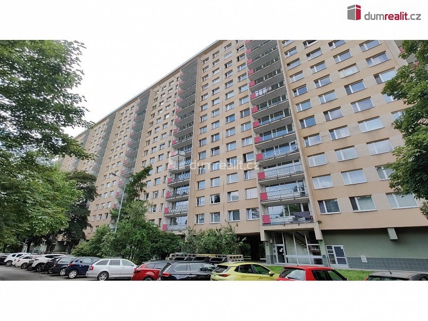 Pronájem bytu 2+1 67 m^2 Chabařovická, Praha 8 