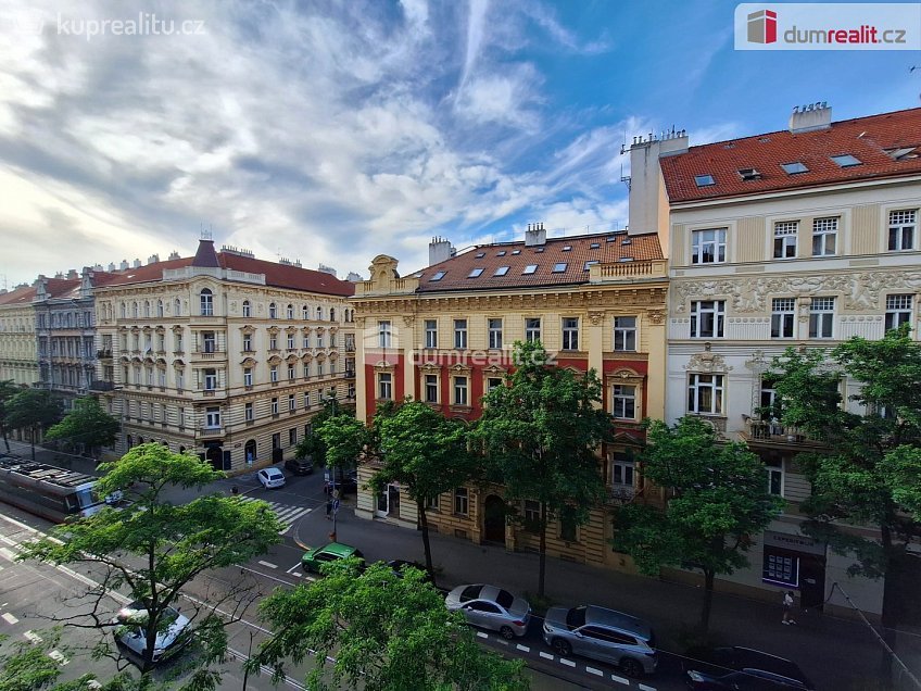 Pronájem bytu 3+kk 72 m^2 Chodská, Praha 2 