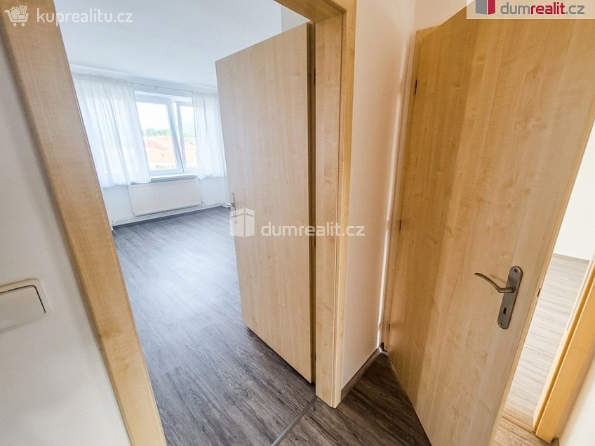 Pronájem bytu 3+1 66 m^2 Stadická, Roudnice nad Labem 