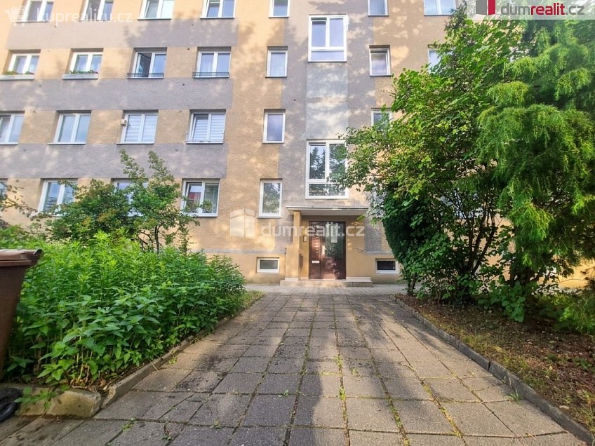 Pronájem bytu 3+1 66 m^2 Stadická, Roudnice nad Labem 