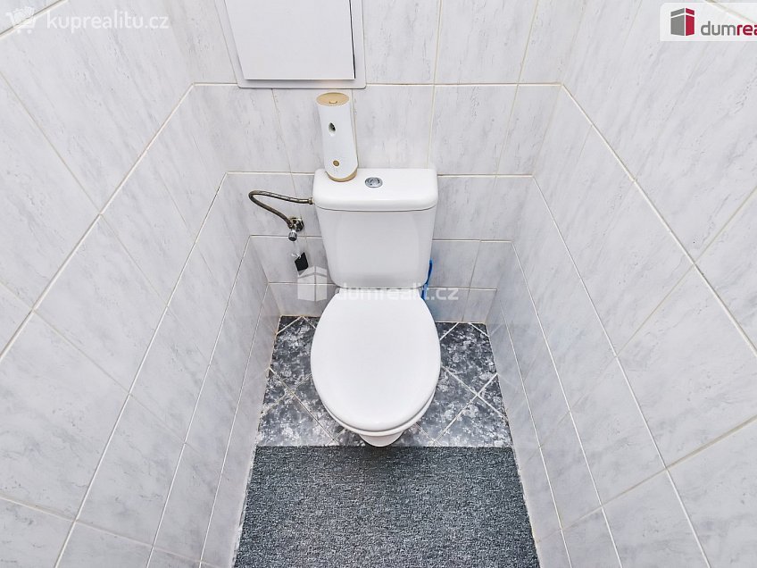 Prodej bytu 1+kk 40 m^2 Bohumínská, Praha 18 