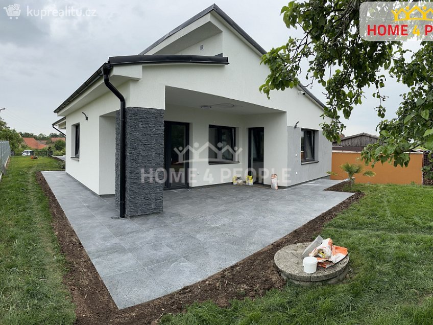 Pronájem  rodinného domu 160 m^2 Zásmuky, Zásmuky 
