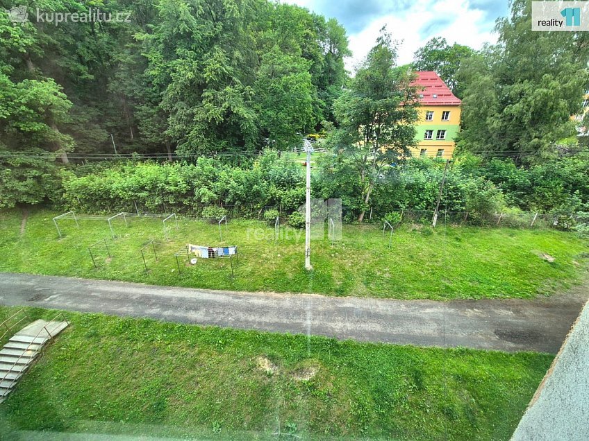 Prodej bytu 2+1 51 m^2 Palackého, Aš 