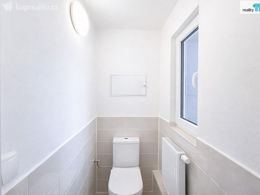 Pronájem bytu 1+kk 38 m^2 Vestecká, Nehvizdy 