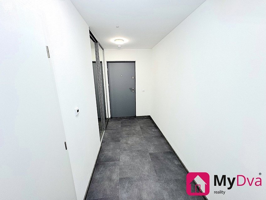 Pronájem bytu 3+kk 85 m^2 Hrušňová, Znojmo 