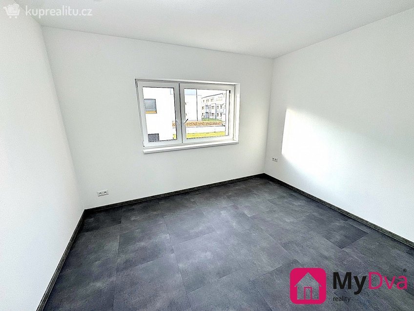 Pronájem bytu 3+kk 85 m^2 Hrušňová, Znojmo 