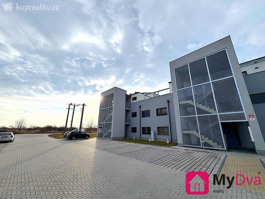 Pronájem bytu 3+kk 85 m^2 Hrušňová, Znojmo 
