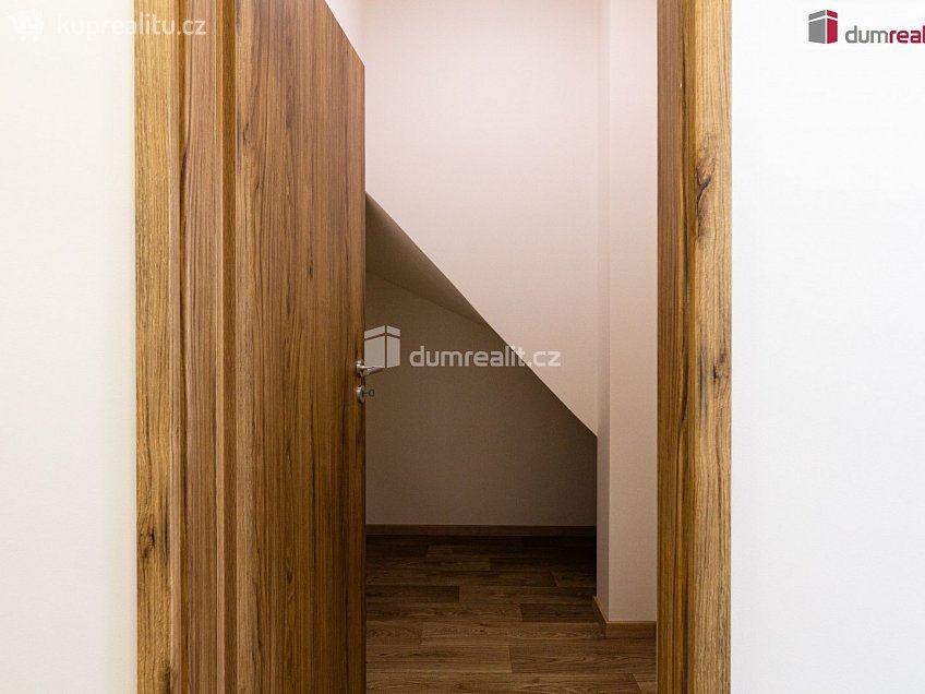 Prodej  rodinného domu 120 m^2 Hory, Hory 
