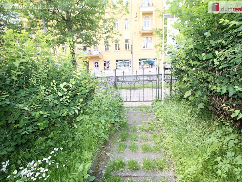 Pronájem bytu 2+1 67 m^2 Hlavní třída, Mariánské Lázně 