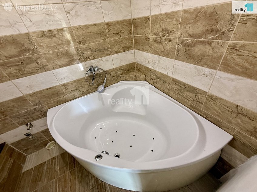 Pronájem bytu 2+kk 69 m^2 Stanovice, Stanovice 