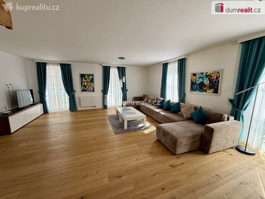 Pronájem bytu 2+kk 240 m^2 Ibsenova, Mariánské Lázně 