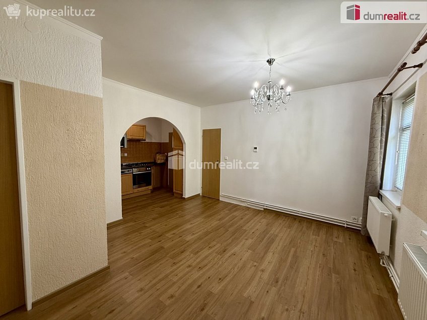 Pronájem bytu 2+kk 40 m^2 Mladějovského, Mariánské Lázně 