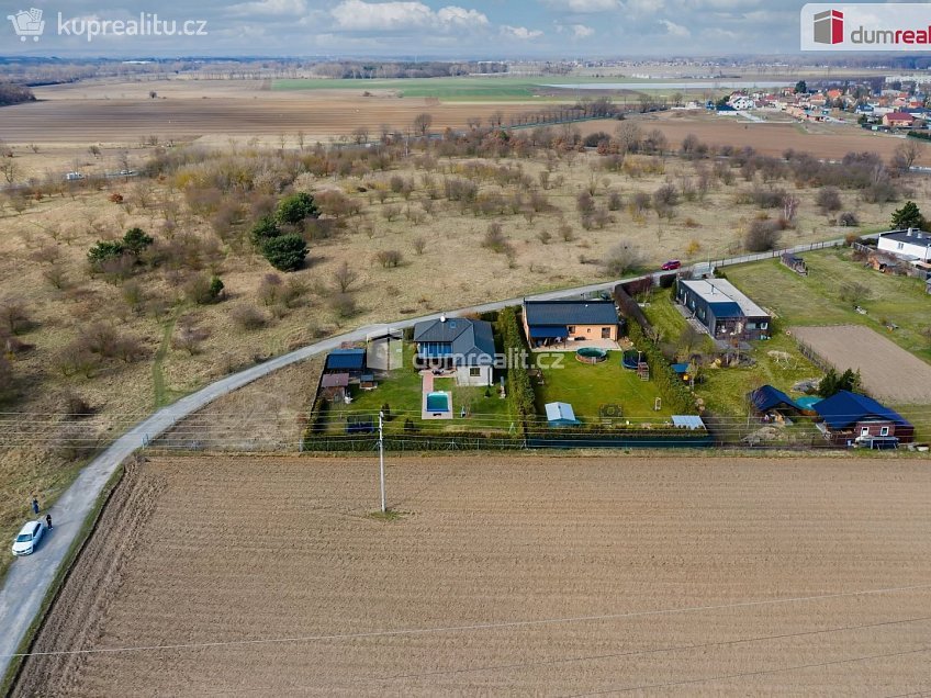 Prodej  stavebního pozemku 466 m^2 Polní, Libiš 