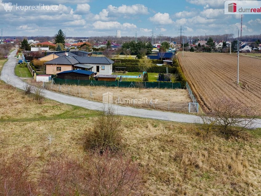 Prodej  stavebního pozemku 466 m^2 Polní, Libiš 