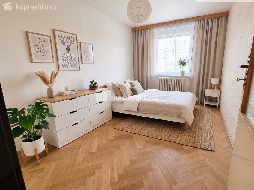 Prodej bytu 3+1 67 m^2 Ve studeném, Praha 4 