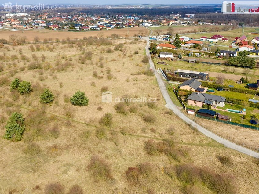Prodej  stavebního pozemku 911 m^2 Polní, Libiš 