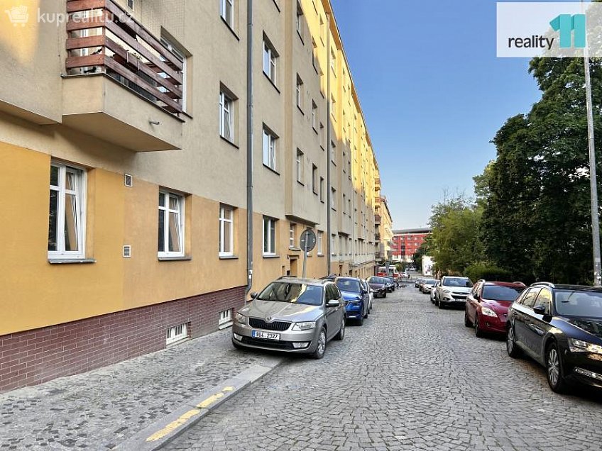Pronájem bytu 1+1 24 m^2 Gruzínská, Praha 10 