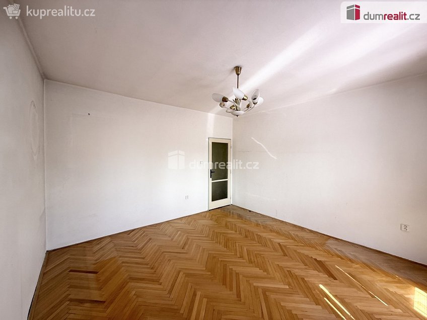Prodej bytu 3+1 64 m^2 Školská čtvrť, Frenštát pod Radhoštěm 