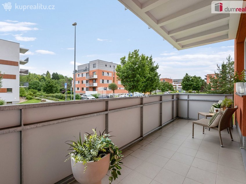 Prodej bytu 3+kk 72 m^2 Loosova, Praha 11 