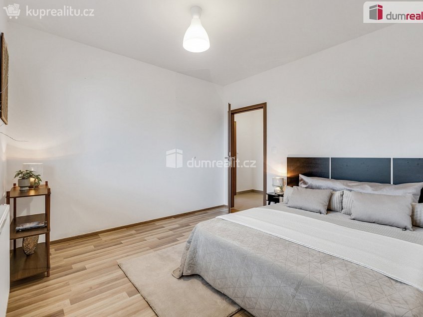 Prodej bytu 3+kk 72 m^2 Loosova, Praha 11 