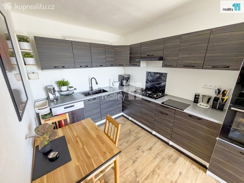 Prodej bytu 3+1 62 m^2 Masarykova, Kolín 