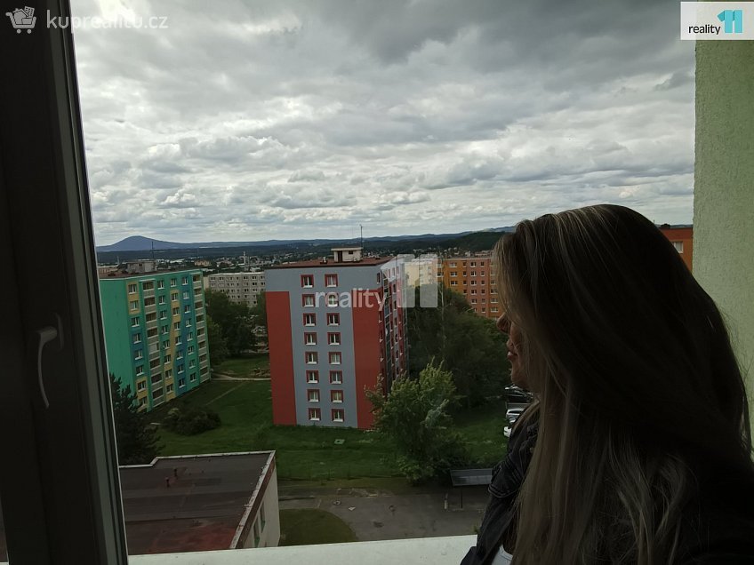 Pronájem bytu 2+kk 40 m^2 Hradecká, Česká Lípa 