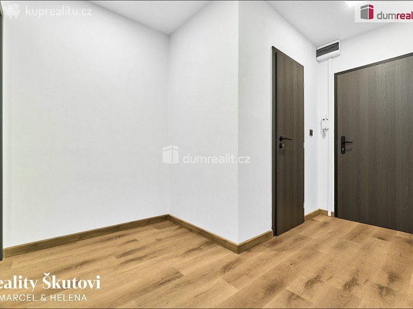 Prodej bytu 3+1 65 m^2 Peškova, Ústí nad Labem 