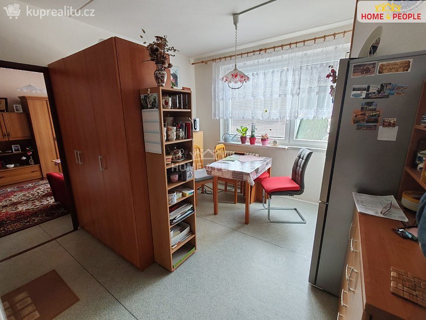 Prodej bytu 2+kk 40 m^2 Pod nádražím, Kraslice 