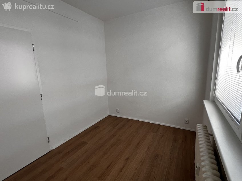 Pronájem bytu 2+kk 36 m^2 U Trojáku, Zlín 