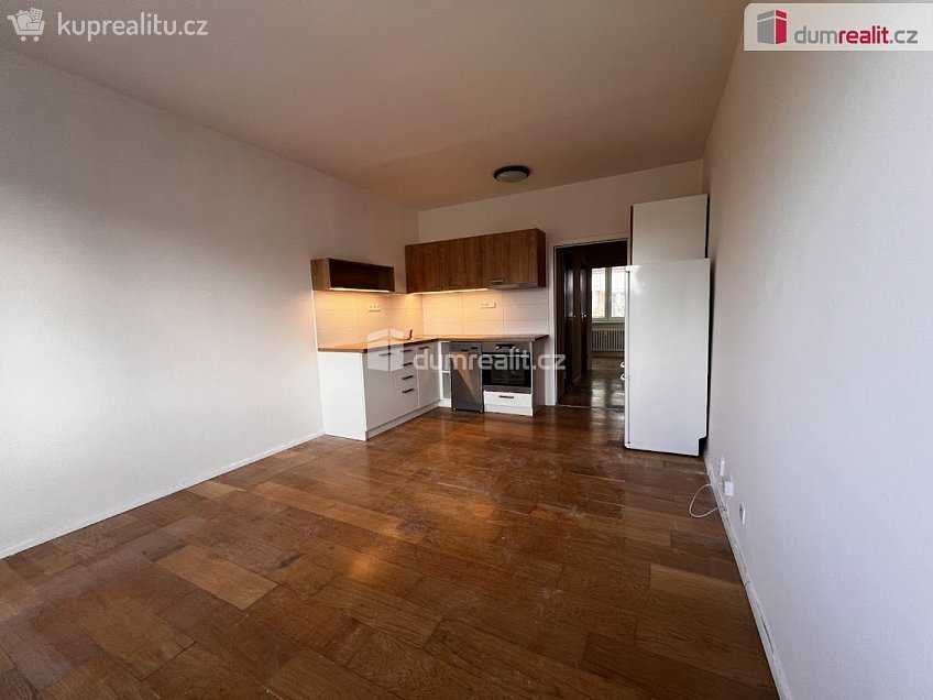 Pronájem bytu 2+kk 36 m^2 U Trojáku, Zlín 